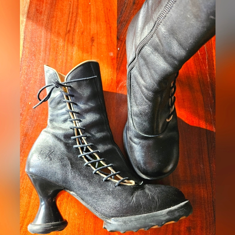 John Fluvog Boots